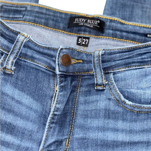 Judy Blue Relaxed Fit Mid Rise Stretch Whiskered Jeans Sz 5/27 JB82102 DK - Picture 2 of 4